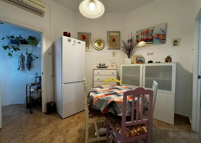 Apartment Russafa Codrut *