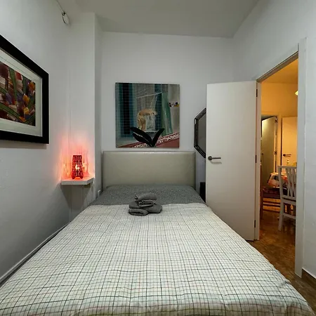 Russafa Codrut Apartment *